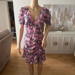 ⭐️Flowery dress!⭐️